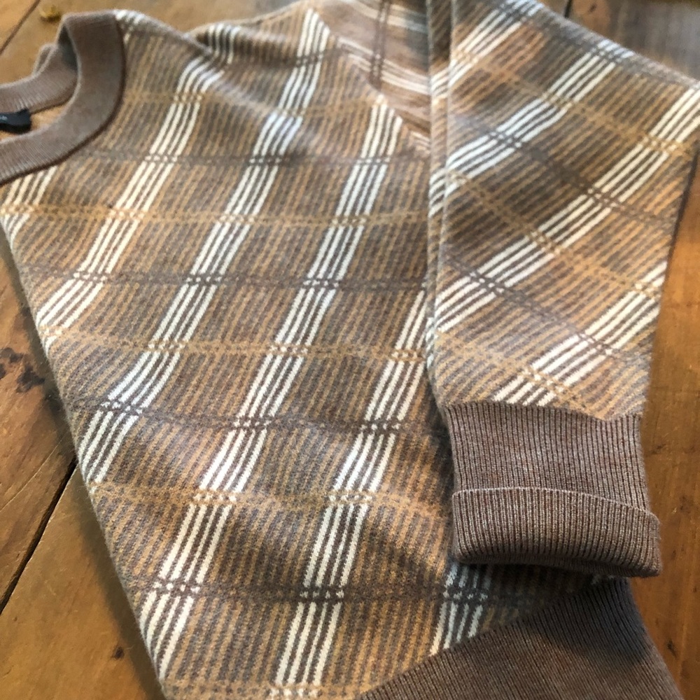 NWOT AT geometric patterned sweater!